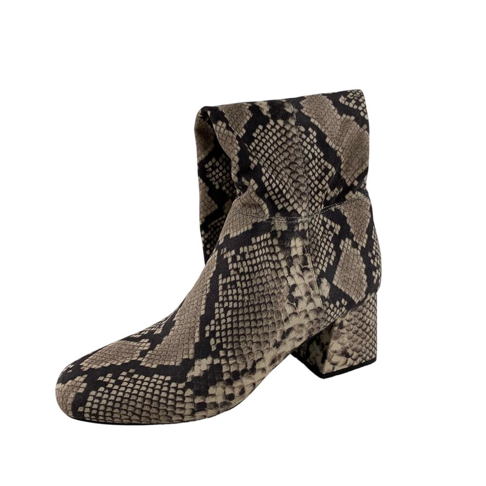 Steve Madden Women's Dexi Knee Length Animal Print Boots Size 10